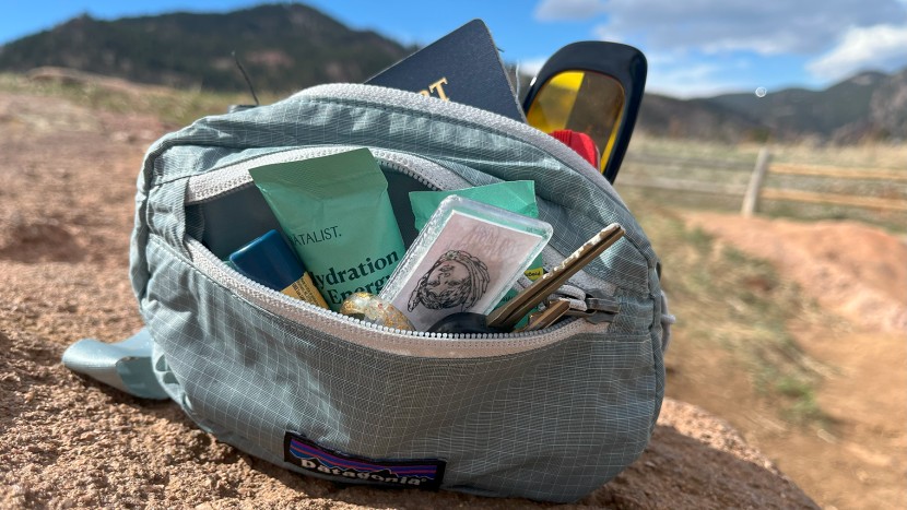 the patagonia ultralight black hole mini hip pack 1l can pack a punch.