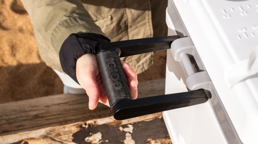 the ridges in the igloo's handle add some grip and comfort when...