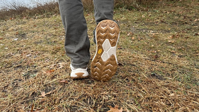 walking shoes men - the hoka transport provides great traction on wet and dry surfaces.