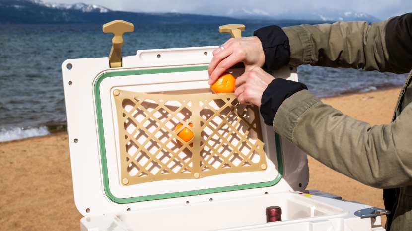 rtic ultra-light 22 - we love the nifty built-in pocket under the lid of the rtic...