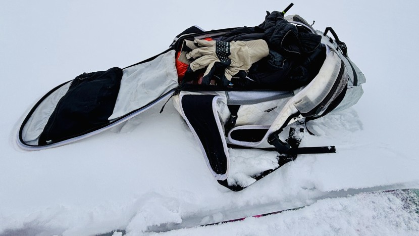 raide sb 30l - i loved the back panel access to easily find things without...