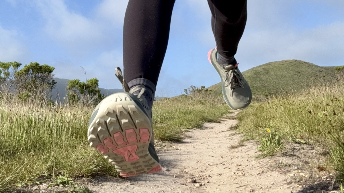 Altra Lone Peak 9 - Women's Review (Low-drop lovers will likely still enjoy this shoe, though there are more comfortable models on the market.)