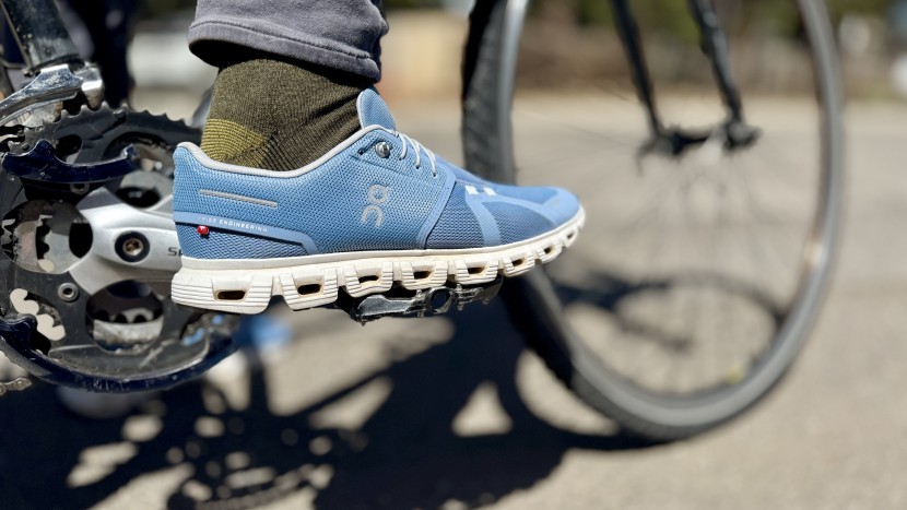 on cloud 6 - it's a versatile shoe good for a number of activities.