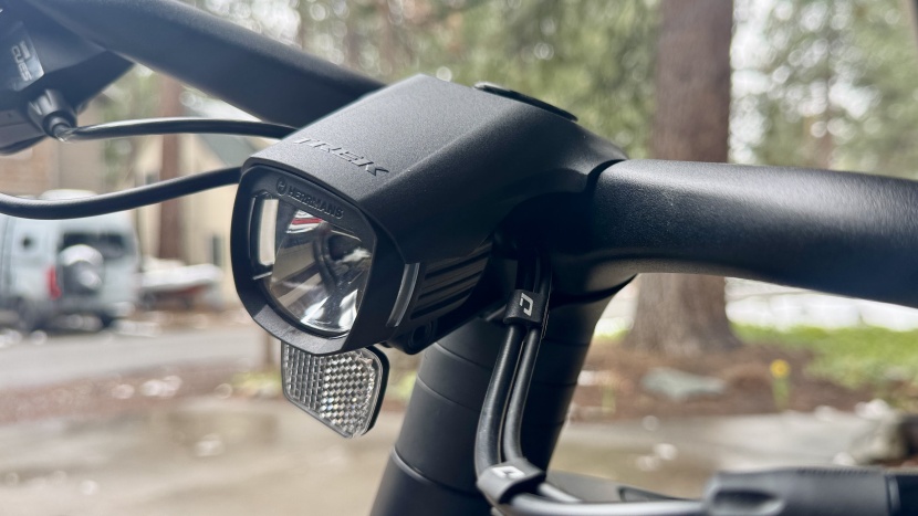 the herrmans h-black mr9-e headlight produces 190 lumens and has...