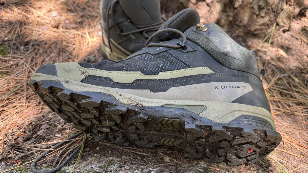 salomon x ultra 5 mid gore-tex - these multi-directional lugs bite well in every direction, while...