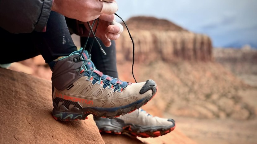 la sportiva ultra raptor ii mid gtx for women - the soft ankle collar combines with the injection-molded memlex...