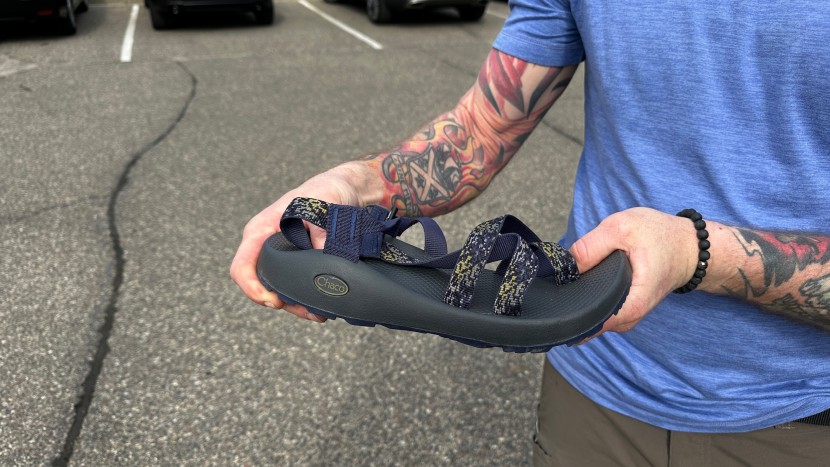 chaco z/2 classic - the thick and supportive sole resists flexion and twisting.