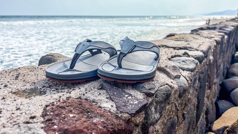 flip flops men - the astral filipe can be transformed in seconds from a flip flop to...