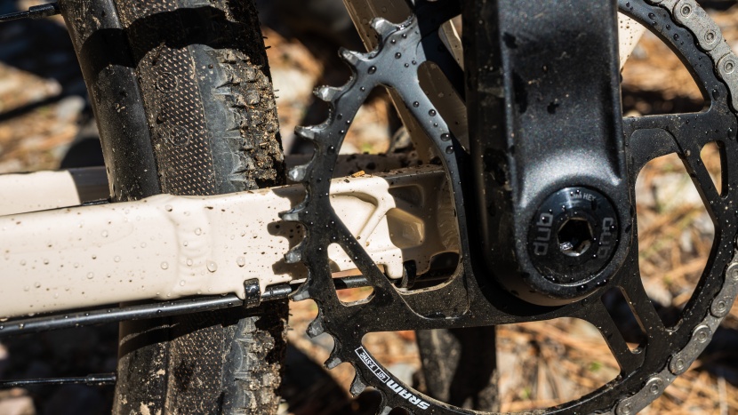 van rysel grvl af 2 apex - this box-section at the base of the chainstay allows for optimal...