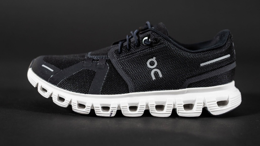 Shoe Exterior photo comparison