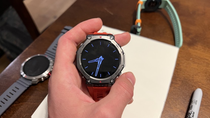 amazfit t rex 3 - a look at the dimmed always-on display clock mode, keep in mind if...