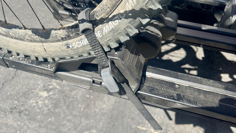 thule verse - the long straps can accommodate fat bike tires, but they're a bit...