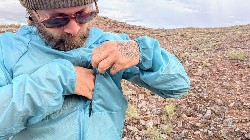 wind breaker jacket - the black diamond distance wind shell is ultralight and packable...