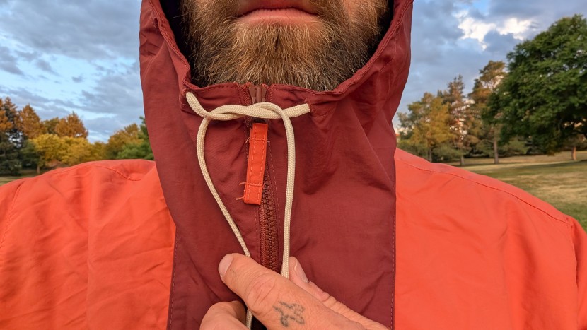 columbia spire valley - the spire valley's hood has a simple cinch mechanism around the face...