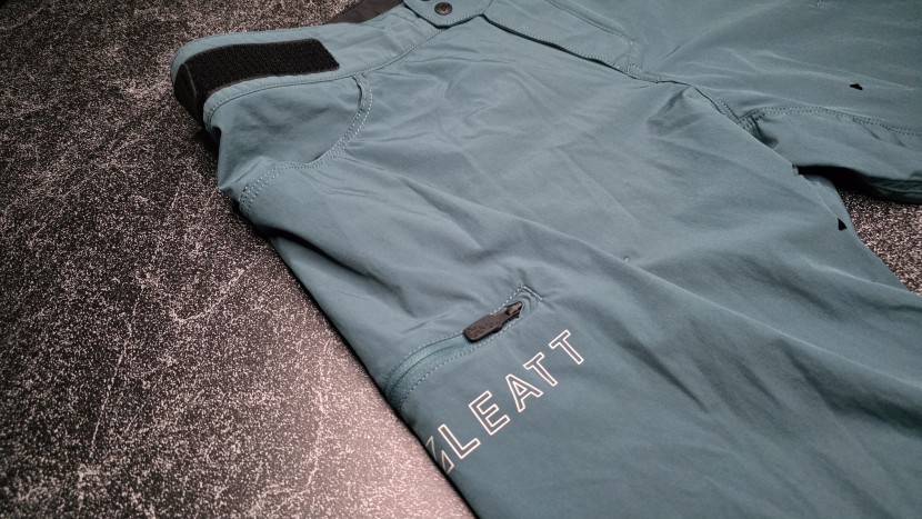 mountain bike shorts - the grippy handles of the zippers of the leatt mtb trail 2.0 are...