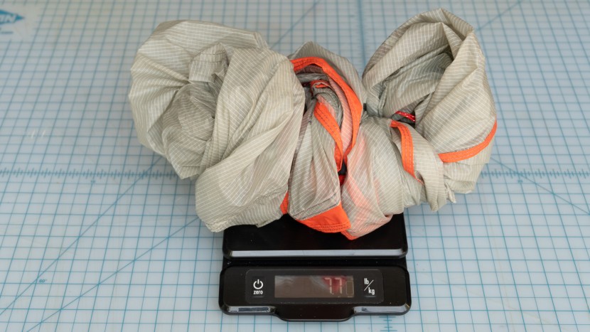 the tarp itself of the slingfin splitwing comes in at 7.7 oz.