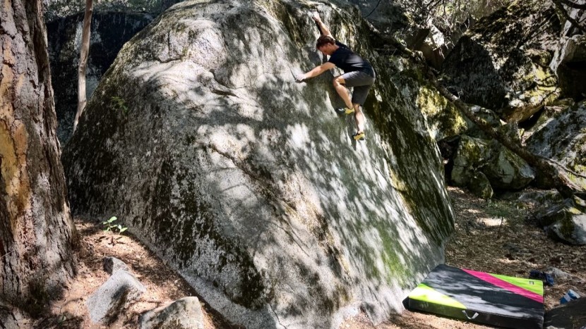 this pad is among our favorite crash pads when attempting problems...