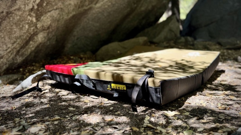 organic simple - the simple pad features 4 inches of foam within a 48 x 36 inch...