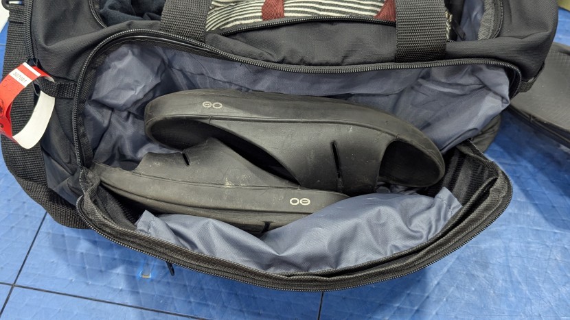 the ventilated shoe pocket is nice, but does eat into the available...