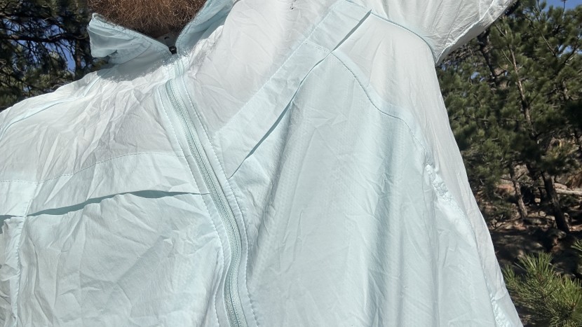 running jacket - analyzing running jackets for venting and breathability on a windy...