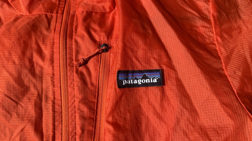 patagonia houdini - a side pocket allows for quick storage and packability with the...