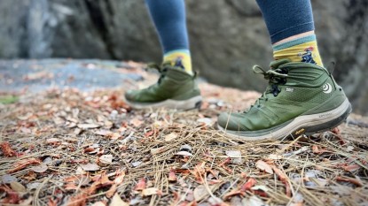 hiking boots for women