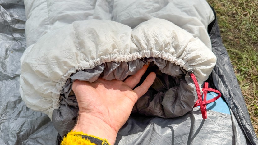 zenbivy ultralight muscovy 25 bed - the cinch on the head end of the zenbivy ultralight muscovy 25 bed...