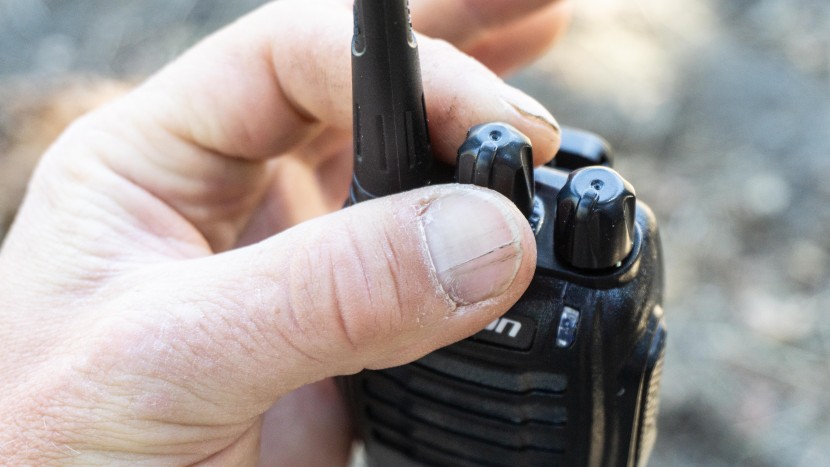 walkie talkies - the pxton 888s has a fairly standard positioning of knobs and...