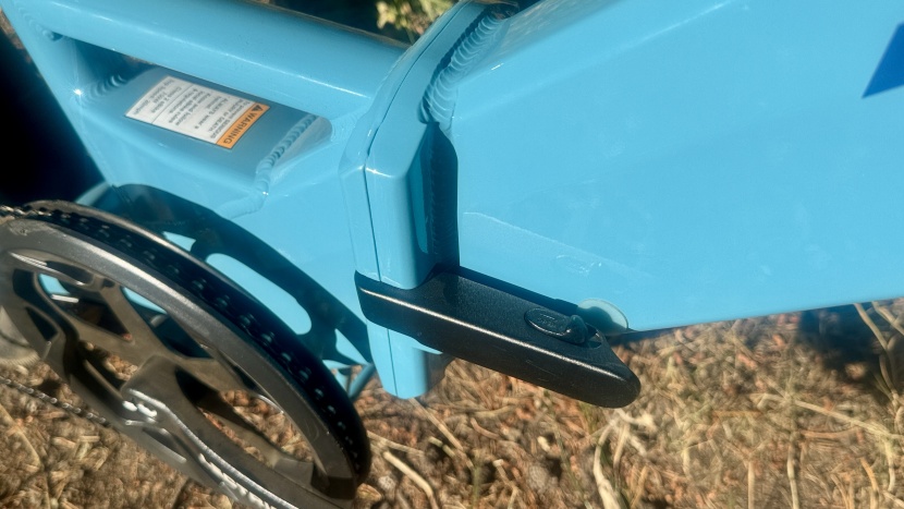 lectric xp4 750 - the latch mechanism provides a secure connection between the two...