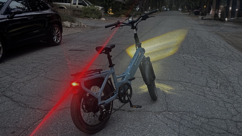 lectric xp4 750 - built-in lighting makes the xp4 even more convenient.