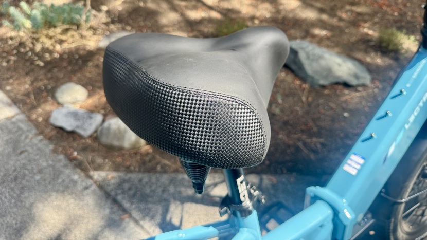 the comfort package gives you a suspension seatpost with 40mm of...