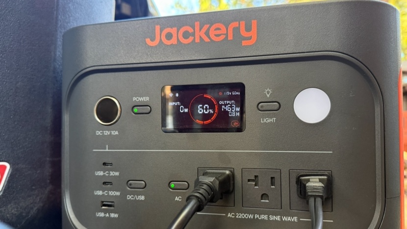 jackery explorer 2000 v2 - the 2000 has all the essential outlets and nothing more.