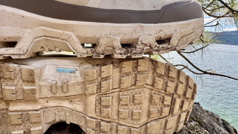 on cloudrock low waterproof - the closely-packed, low-profile lugs offer good surface area for...