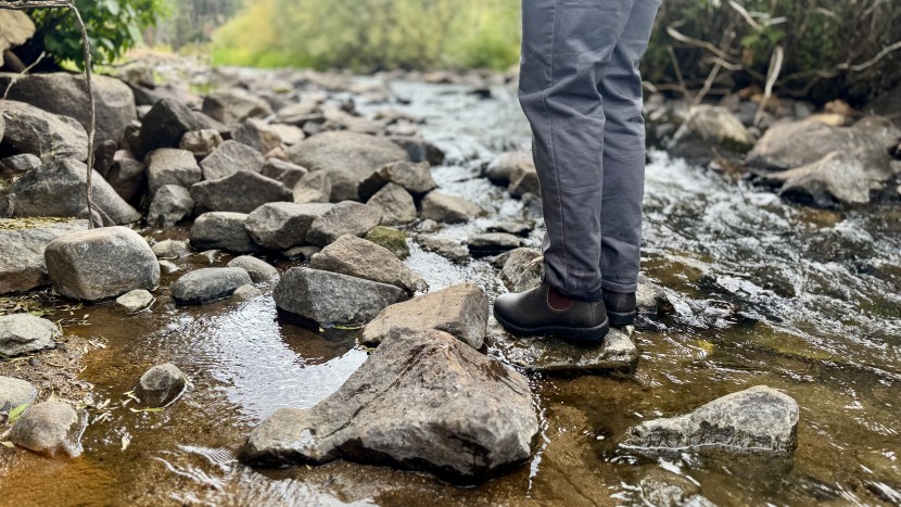 blundstone original chelsea - our feet stayed dry and comfortably warm when testing them in chilly...