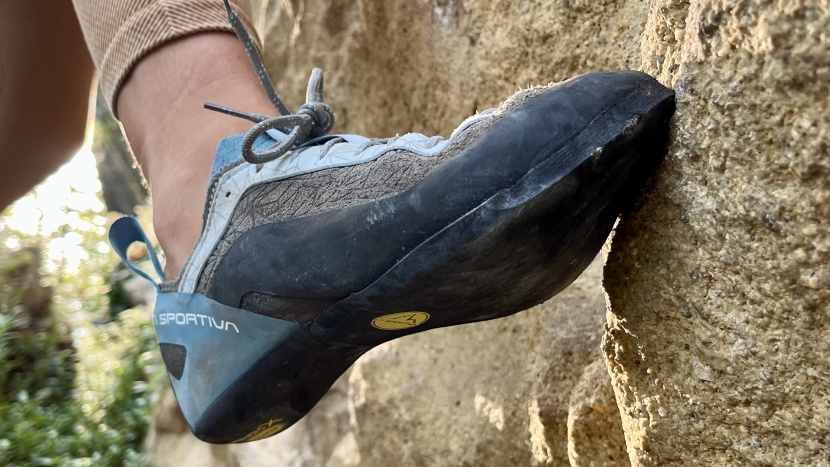 climbing shoes womens - the 5 mm outsole of the finale is simply too thick to feel the rock...