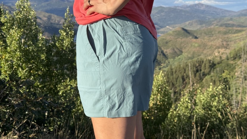 the wider leg openings perhaps create a boxier look, but this isn't...