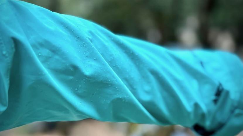 the ascentshell dry 3l and dwr treatment help resist moisture and...