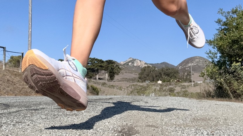 asics gel-kayano 32 for women - the texture and grooves of the ge-kayano's outsole make it reliably...