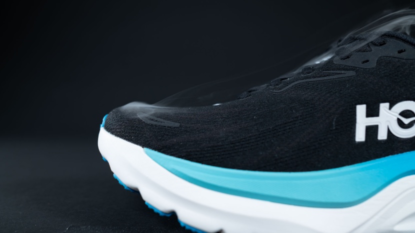 hoka arahi 8 - the double-layer upper material on the arahi does not breathe well.