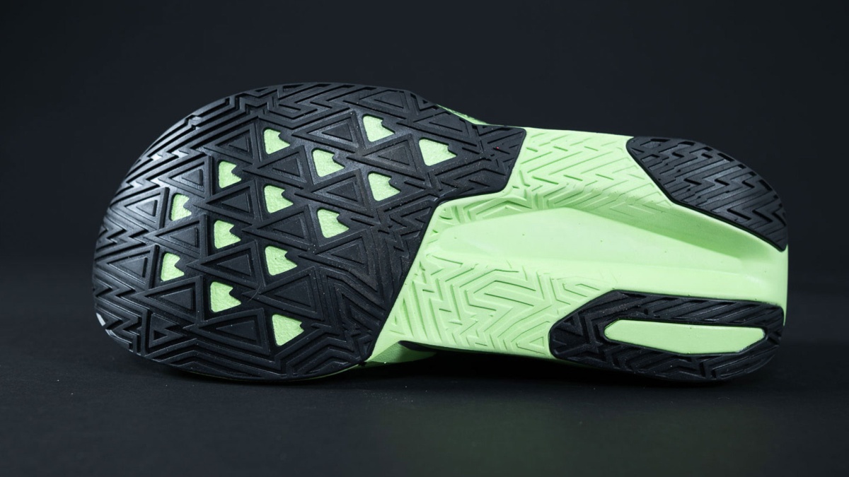 New Balance FuelCell Rebel v5