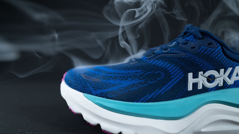 hoka arahi 8 for women - sitting squarely in the middle of the pack in terms of...