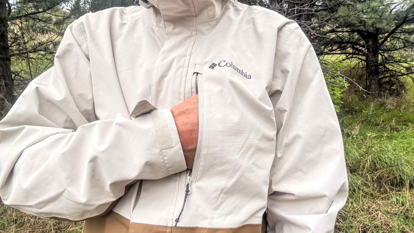 columbia hikebound ii - we were big fans of the oversized chest pocket on the hikebound.