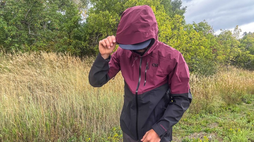 rain jacket men - while the foray's hood is a little tight to fit over a helmet, it...