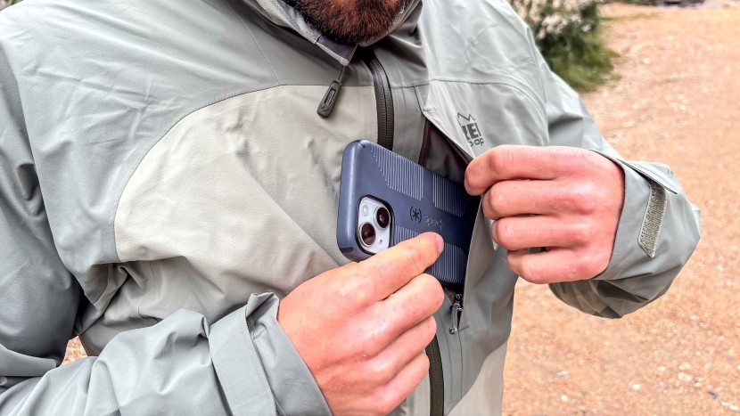 rain jacket men - having a chest pocket that's large enough for a cell phone is a...