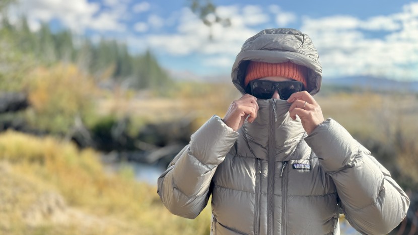 down jacket womens - warm and windproof, this fitz roy hoody's tall draft collar and snug...