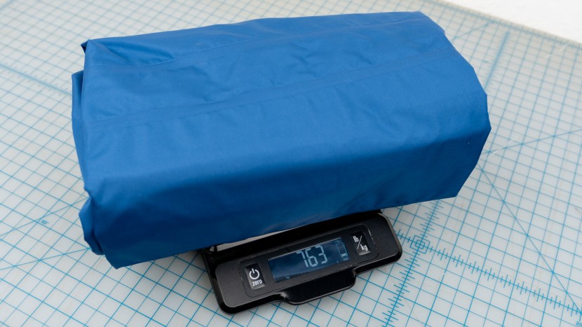 pad only weighs in at 26.9 ounces / 763 grams.