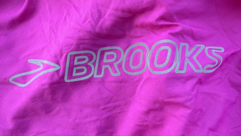 brooks canopy for women - the thin, lightweight body of the canopy maintains its breathability...