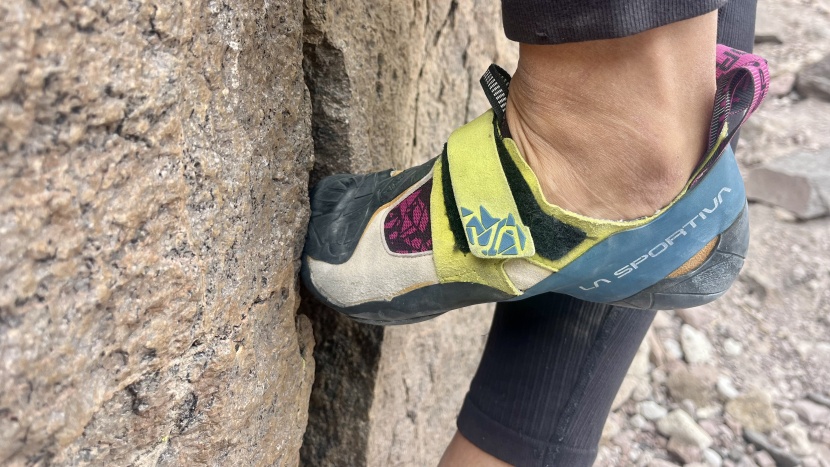 la sportiva skwama for women - the extra rubber on the toe adds a bit of friction and protection...