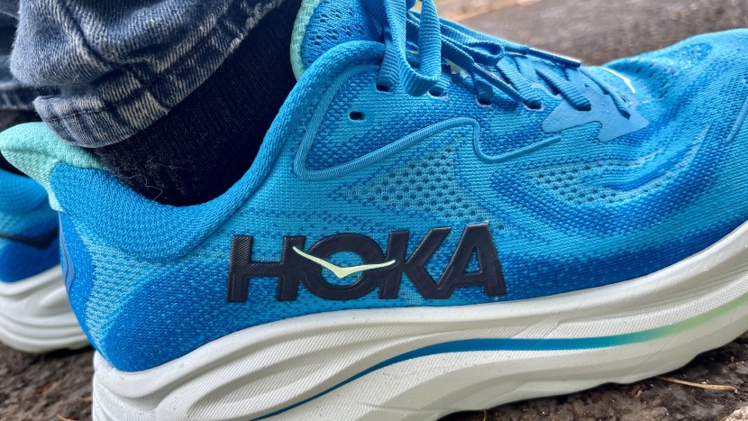 hoka clifton 10 - the hoka clifton 10s look good and feel good to walk in. that's all...