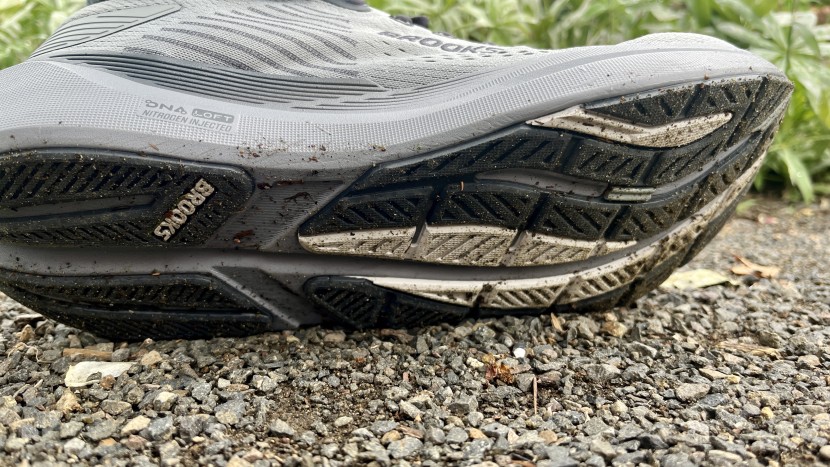 brooks ghost max 3 - the outsole does have some texture to it, but it's not very deep. so...